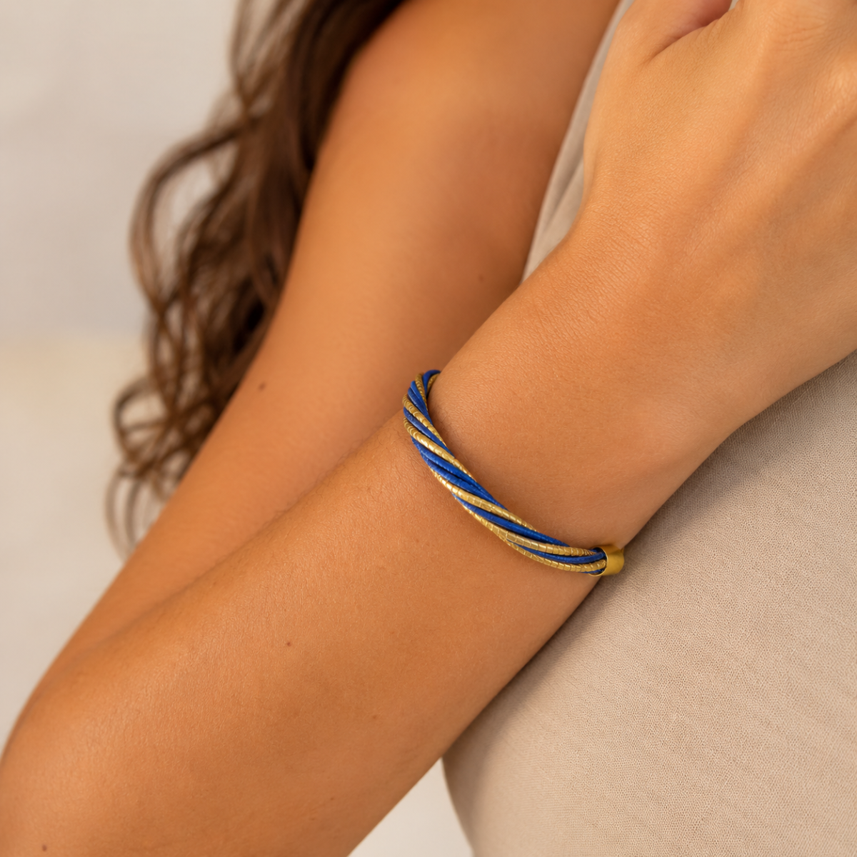 Pulseira de Capim Dourado Trançado Colorido