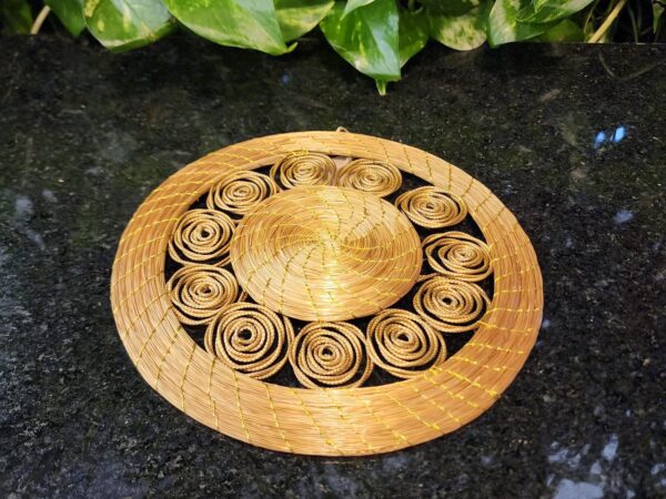Mandala de Capim Dourado detalhada Rosas