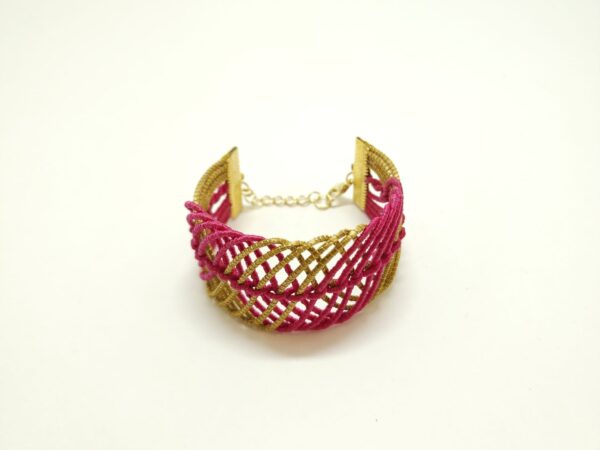 # BRACELETE CAPIM DOURADO #