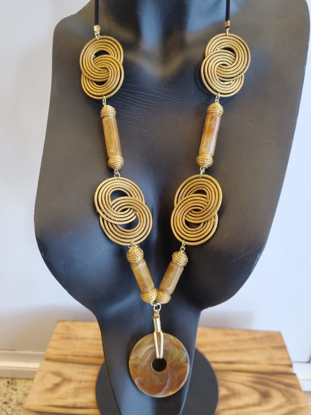 #COLAR CAPIM DOURADO