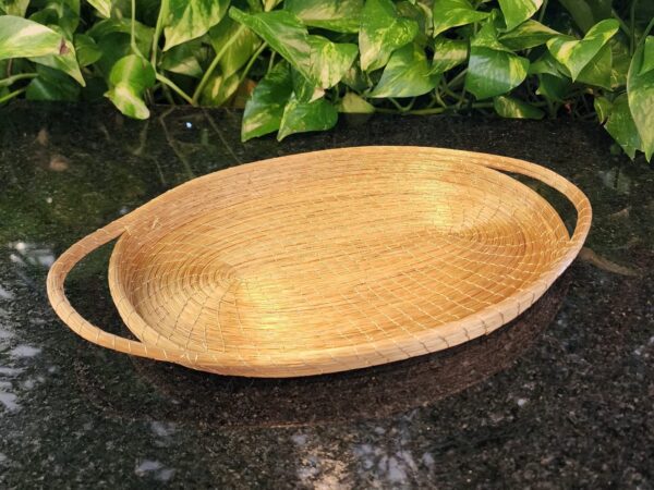 ##BANDEJA CAPIM DOURADO LINHA DOURADA LISA OVAL C/ ALCA #
