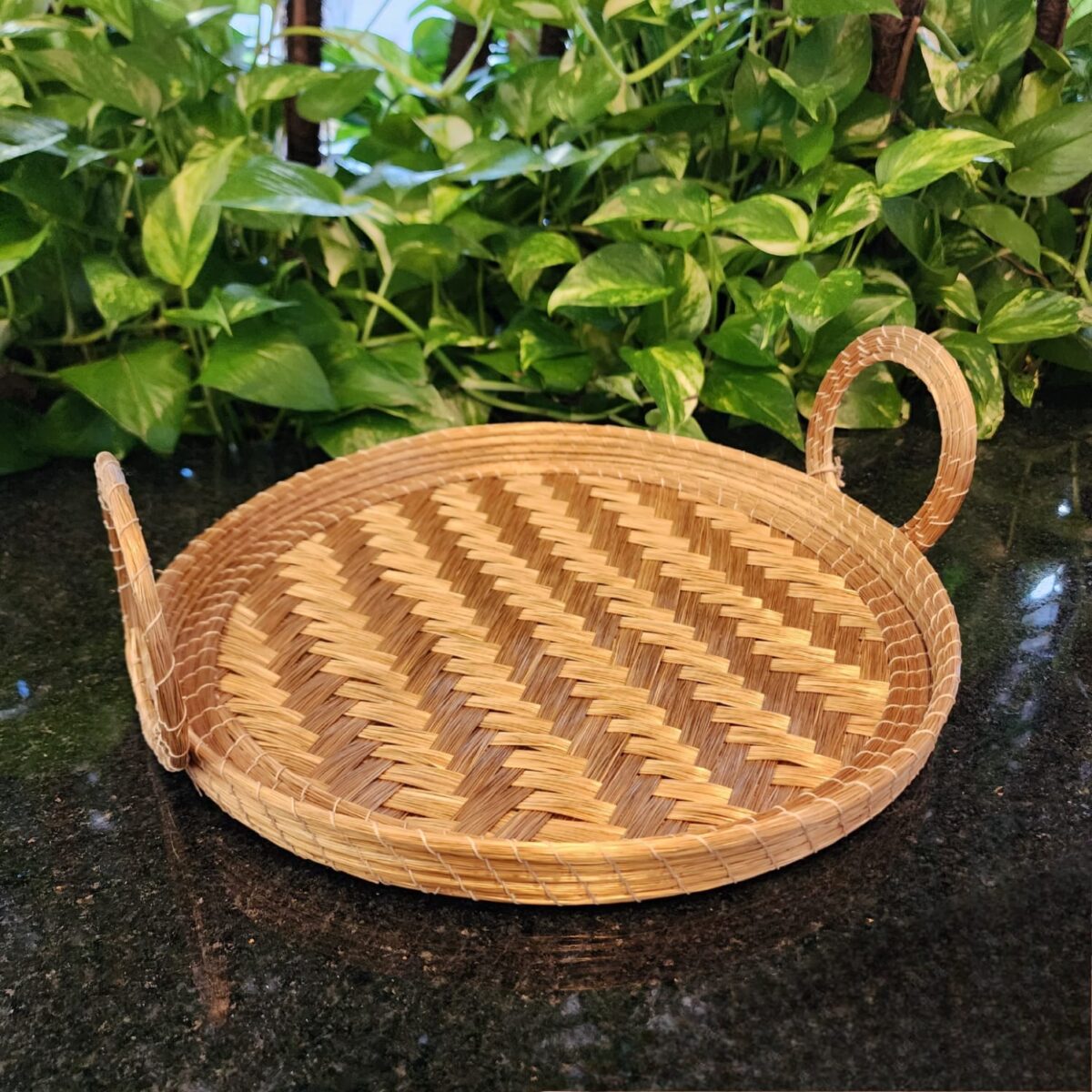 Bandeja Capim Dourado Tapeti redonda c/alça