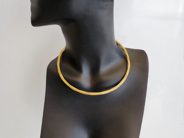 Colar Gargantilha de Capim Dourado