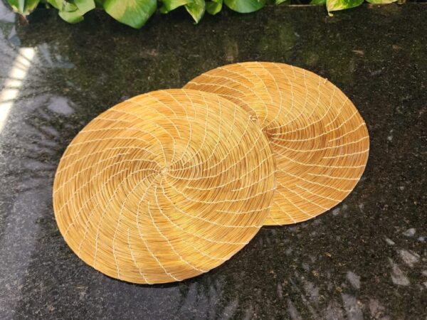 Aparador de chá de Capim Dourado Linha Natural 20cm