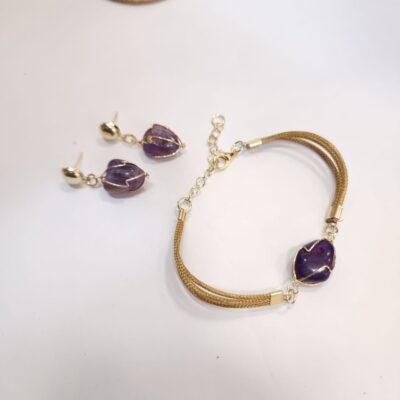 15399420134-whatsapp-image-2025-12-11-at-16-52-17.jpeg Conjunto Pulseira + Brinco Pedra com Capim Dourado