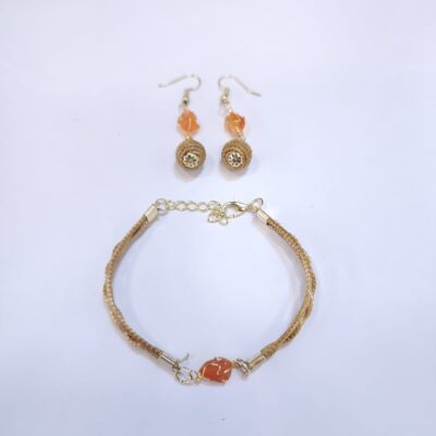 15400157015-whatsapp-image-2025-12-15-at-10-32-44-1.jpeg Conjunto Pulseira + Brinco Pedra com Capim Dourado